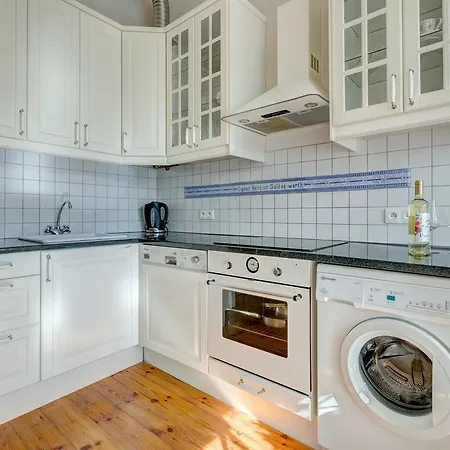 Admiral Haffnera Apartment *